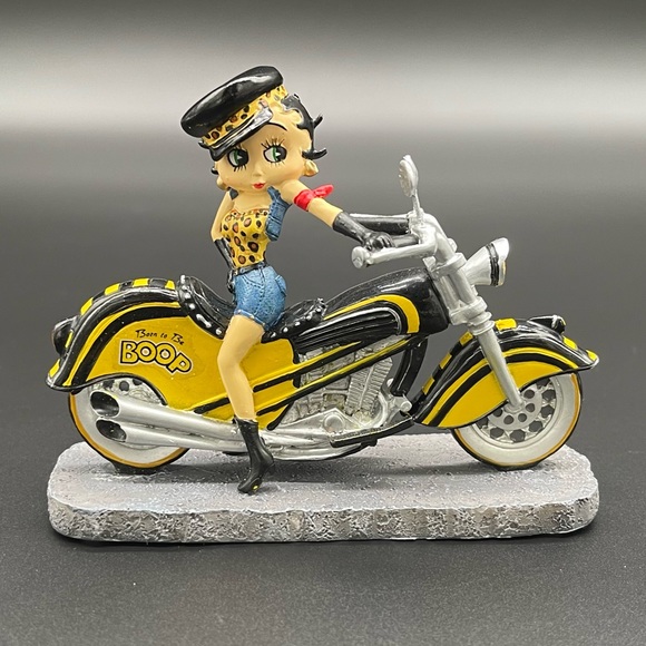 Bradford Exchange Betty Boop Born to Ride Collection Born to be Boop Figurine - Picture 15 of 15